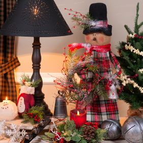 Christmas is Coming Decorating Look