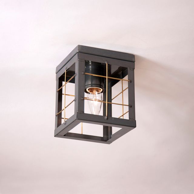 Wet rated flush clearance mount light